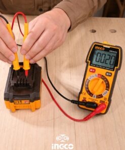 Carro Taller de Herramientas 296 Piezas: Llave de Impacto 1350NM + Linterna + Multímetro + Tester + 2 Baterías 5AH + Cargador Rápido