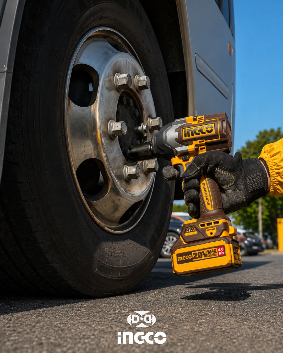 COSLI260193 Combo 4 Herramientas Inalámbricas: Llaves de Impacto 1350NM + 850NM + 2 Linternas + 2 Baterías 5AH + Cargador Rápido